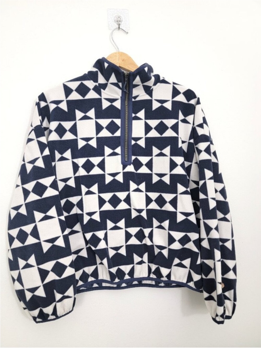 THE GREAT. Navy and White Geometric Half-Zip Fleece Sweater - Picture 4 of 9